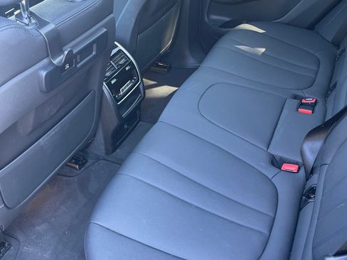 Used 2019 BMW X5 xDrive40i w/ Convenience Package AWD/4WD image 13