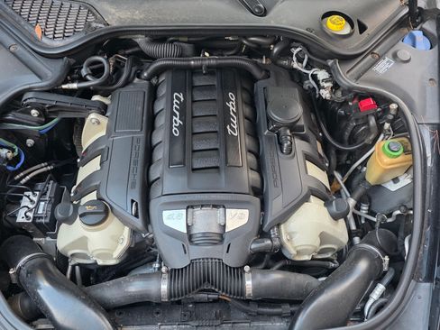 Used 2013 Porsche Panamera Turbo image 8