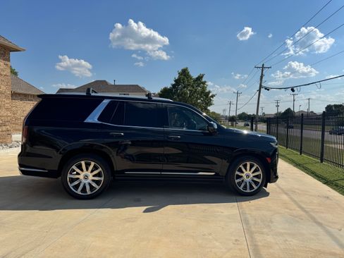 Used 2022 Cadillac Escalade Premium Luxury Platinum image 6