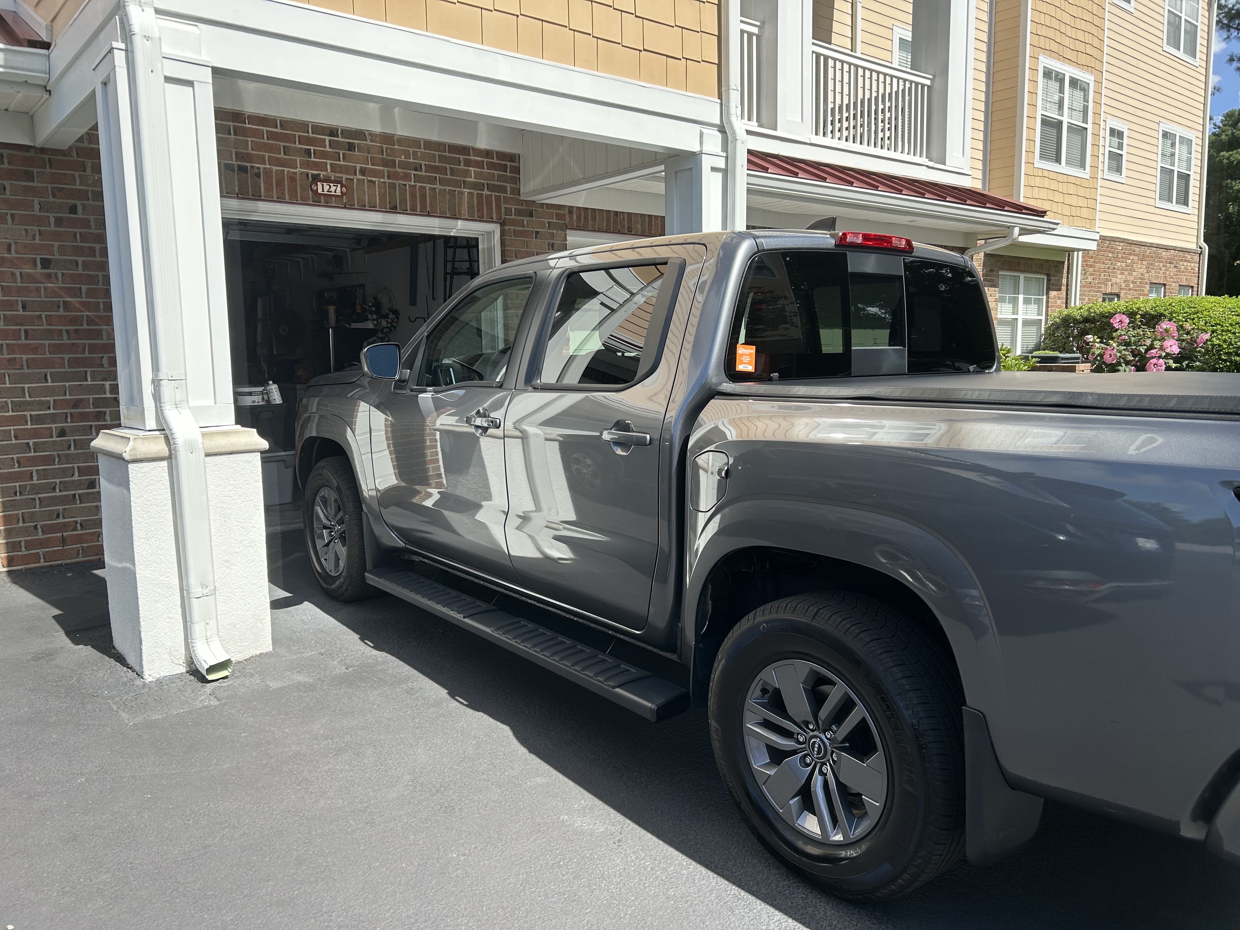 Used 2026 Nissan Frontier SV w/ Tow Package RWD image 5