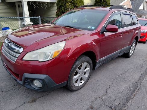 Used 2013 Subaru Outback 2.5i Premium w/ All-Weather Pkg image 2