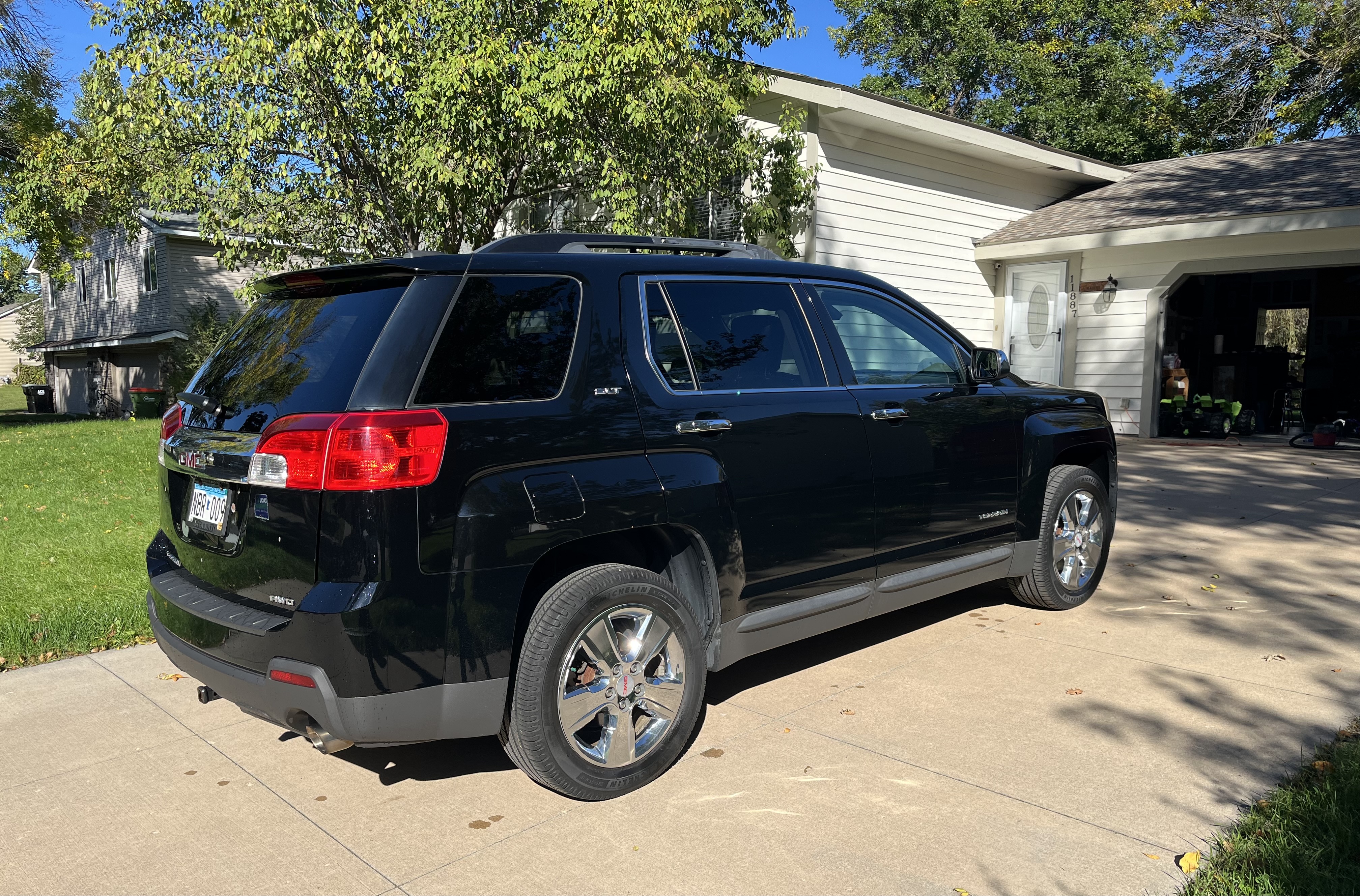 Used 2015 GMC Terrain SLT w/ Chrome Edition AWD/4WD image 4