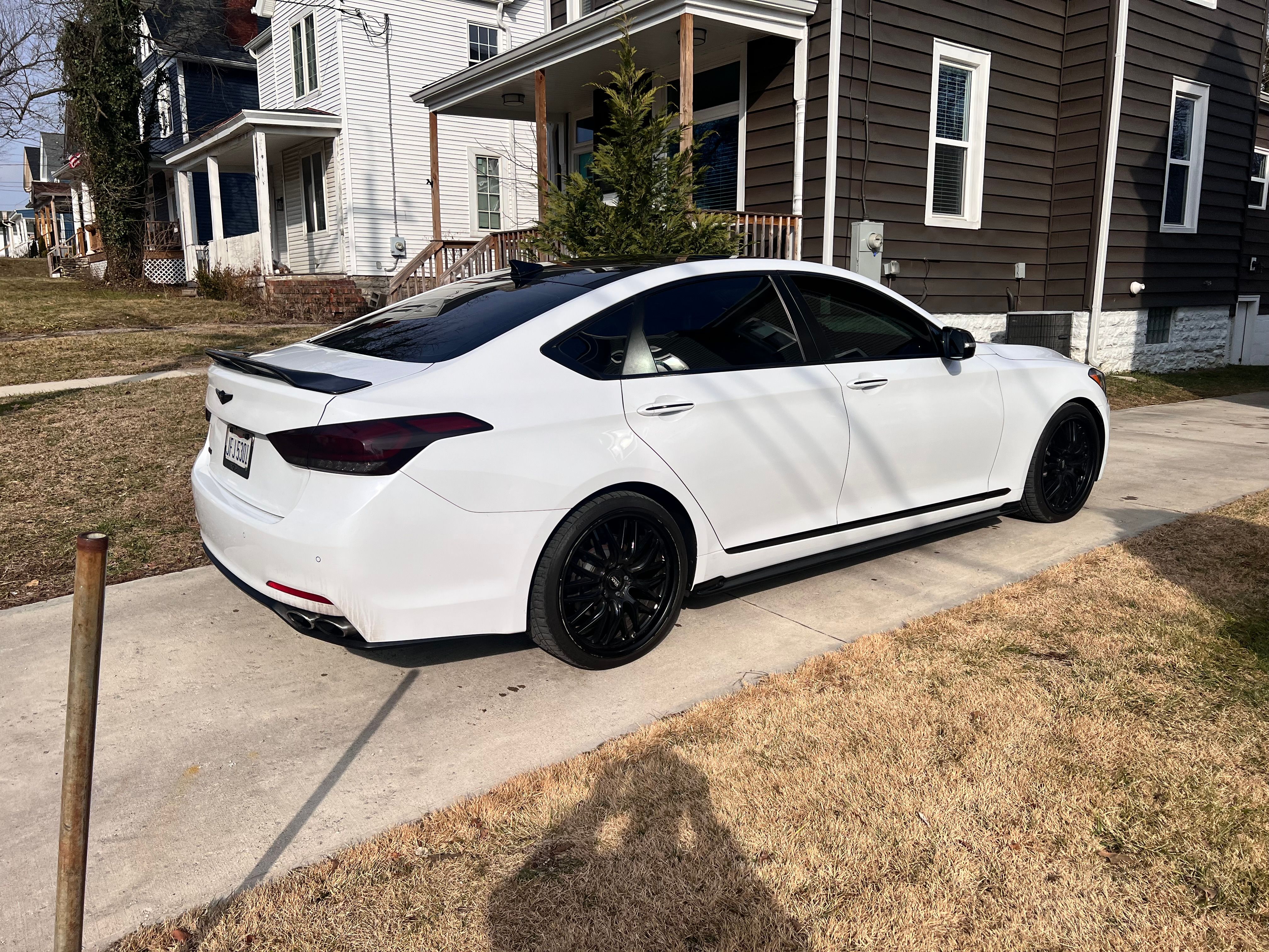 Used 2017 Genesis G80 5.0 Ultimate RWD image 4