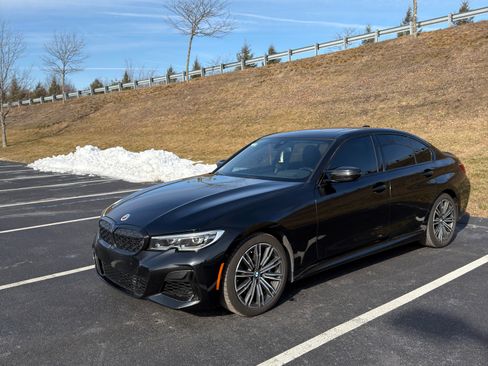 Used 2021 BMW M340i xDrive M340i xDrive Sedan 4D w/ Premium Package image 4