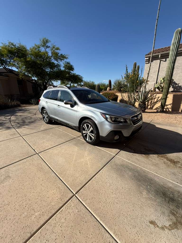 Used 2019 Subaru Outback 2.5i Limited AWD/4WD image 4
