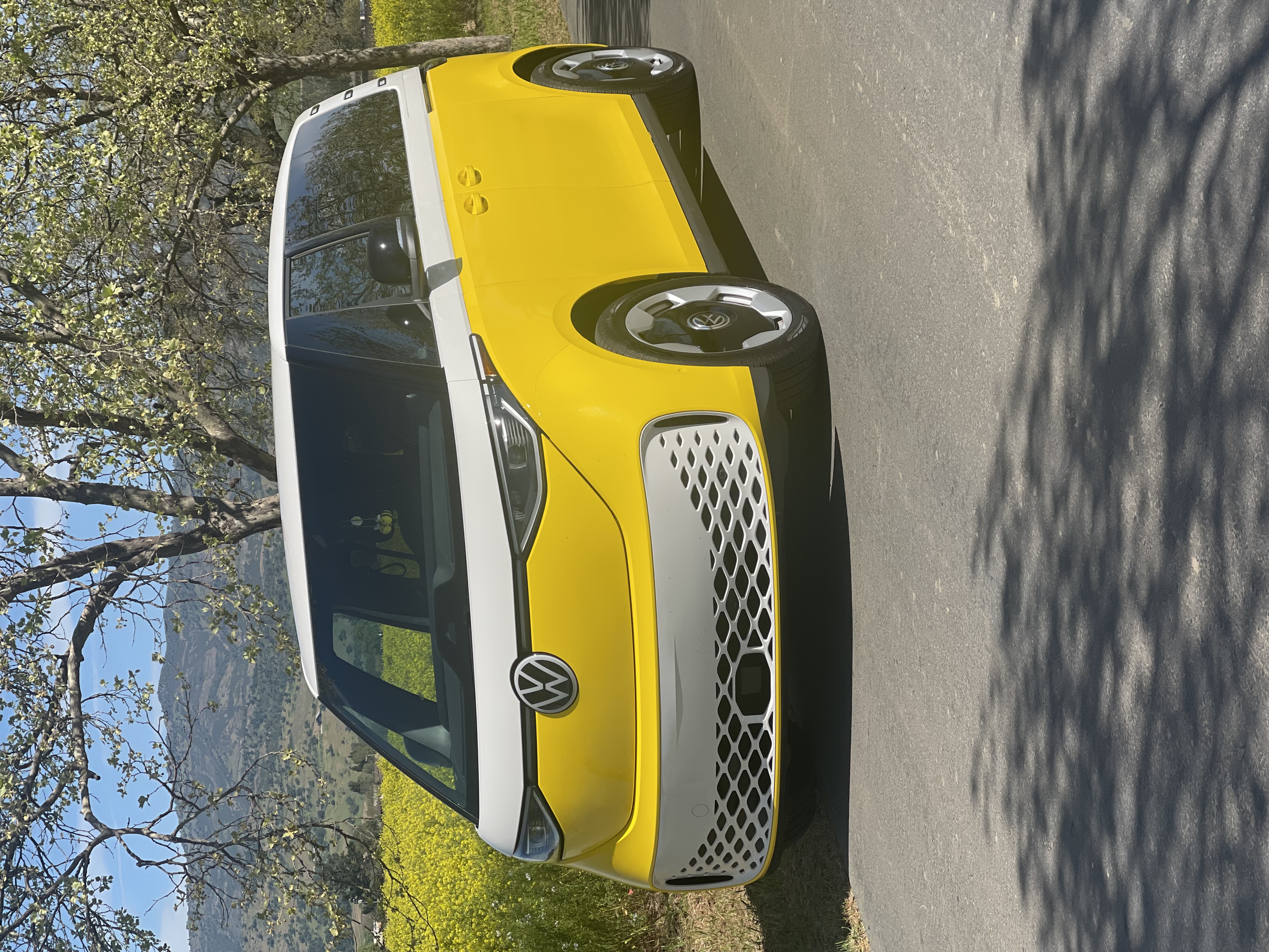Used 2025 Volkswagen ID. Buzz Pro S RWD image 19