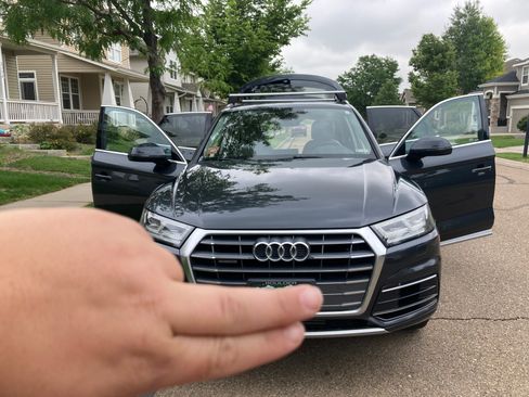 Used 2018 Audi Q5 2.0T Premium Plus w/ Premium Plus Package AWD/4WD image 2