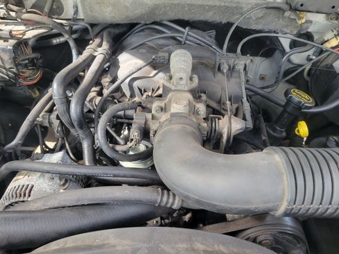 Used 2003 Ford F150 XLT image 15