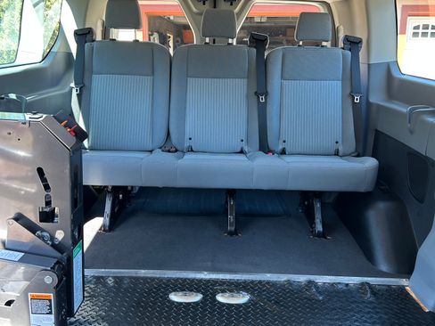 Used 2018 Ford Transit 150 XLT RWD image 8