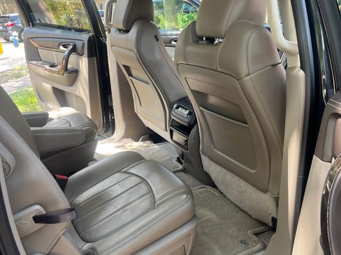 Used 2014 GMC Acadia Denali FWD image 9
