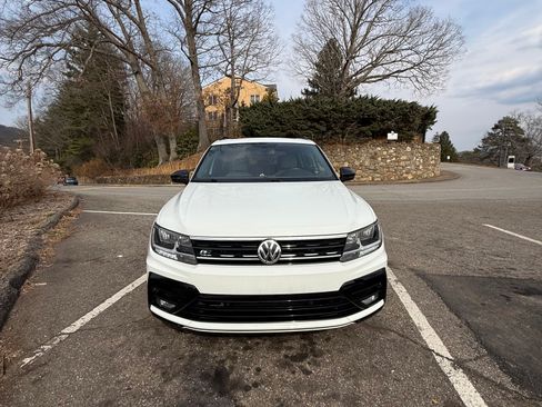Used 2019 Volkswagen Tiguan SEL Premium R-Line image 4