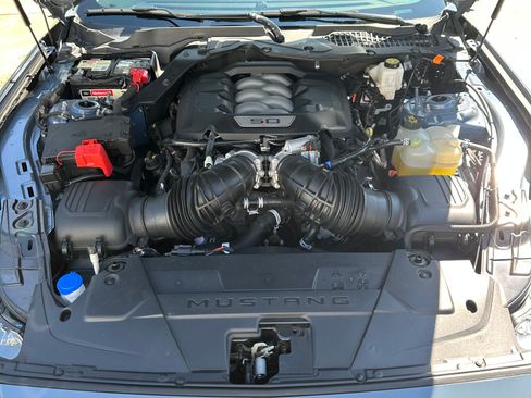 Used 2024 Ford Mustang GT Premium RWD image 13