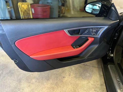 Used 2018 Jaguar F-TYPE Coupe image 13