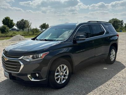 Used 2020 Chevrolet Traverse LT w/ Driver Confidence II Package