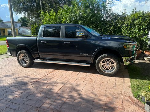 Used 2020 RAM 1500 Laramie image 1