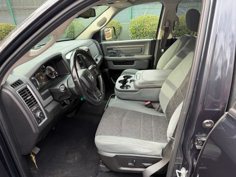 Used 2019 RAM 1500 Big Horn image 9