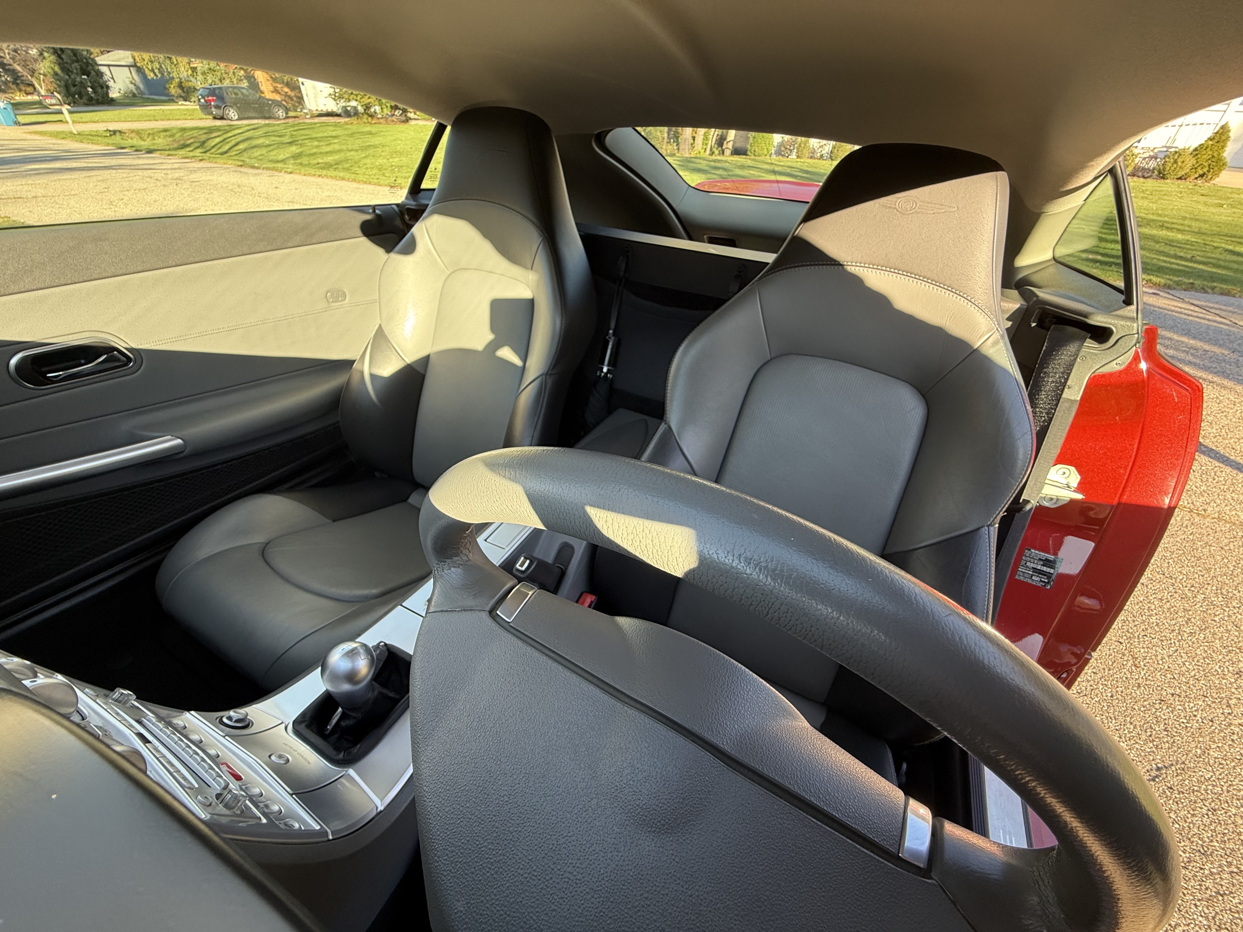 Used 2005 Chrysler Crossfire Limited RWD image 25