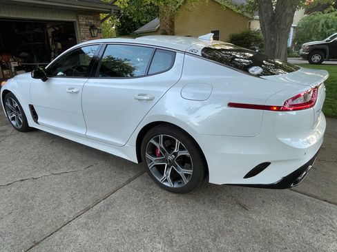 Used 2019 Kia Stinger GT2 AWD/4WD image 5