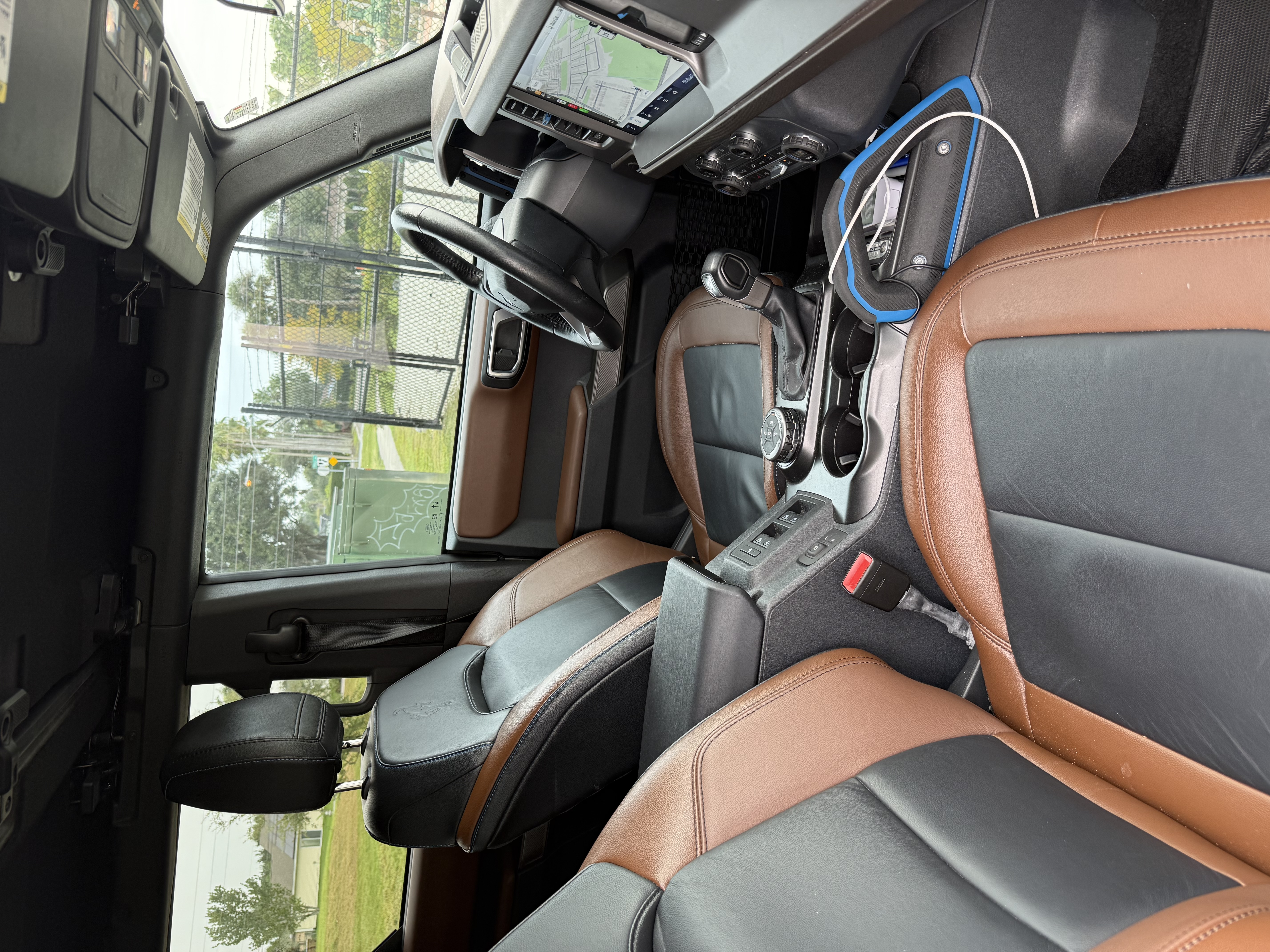 Used 2023 Ford Bronco Outer Banks AWD/4WD image 10