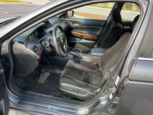 Used 2012 Honda Accord EX image 1