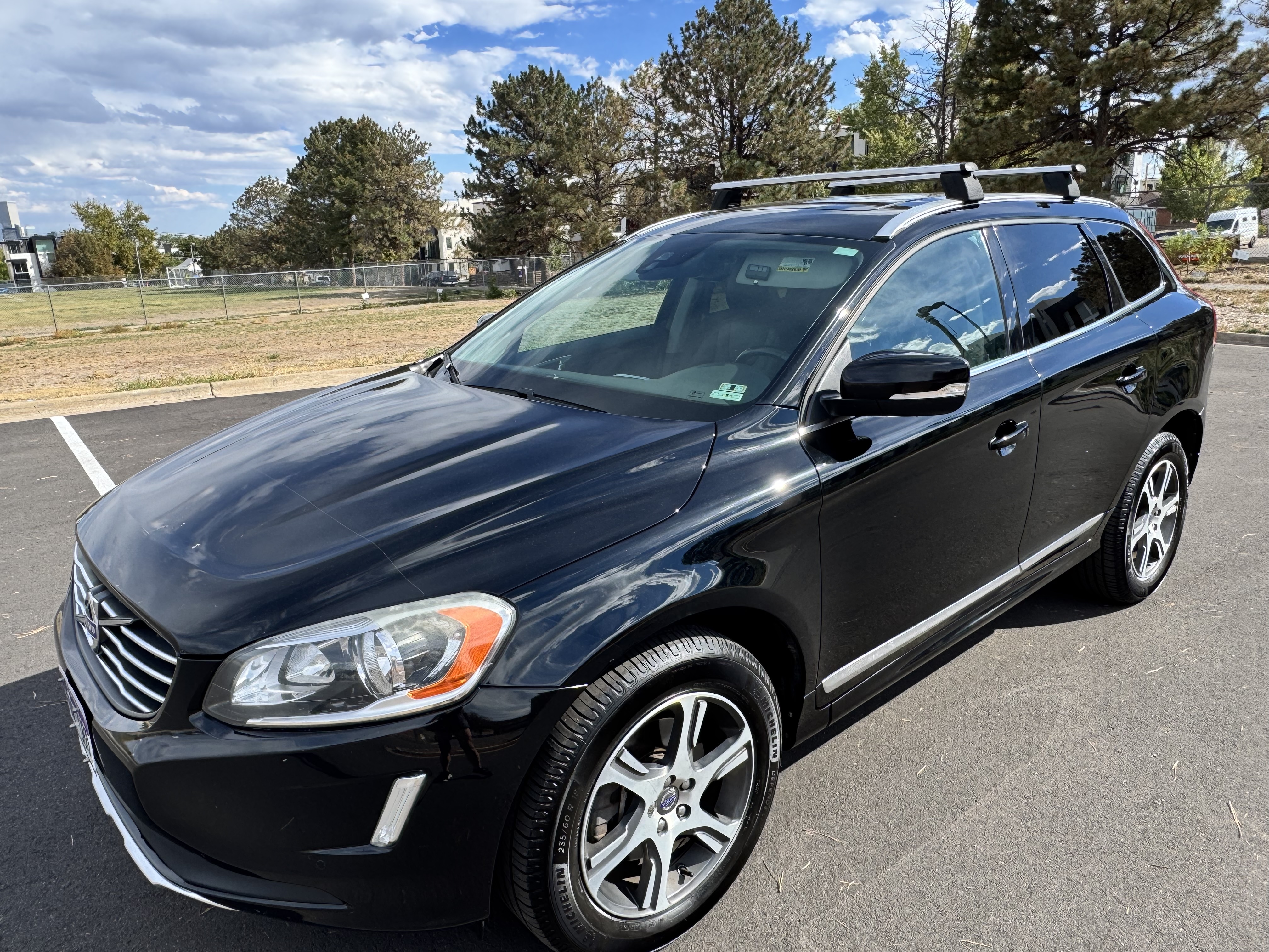 Used 2015 Volvo XC60 T6 AWD/4WD image 6