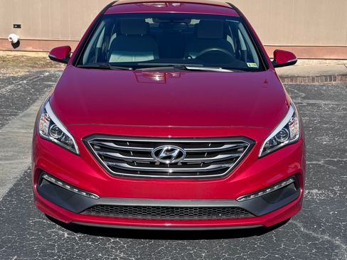 Used 2017 Hyundai Sonata Sport FWD image 1