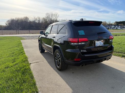 Used 2021 Jeep Grand Cherokee Trailhawk w/ Trailhawk Luxury Group image 8