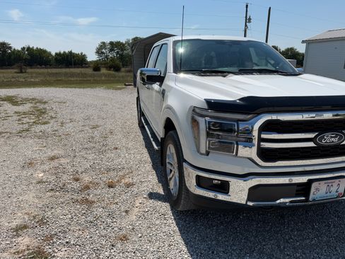 Used 2025 Ford F150 Lariat w/ Equipment Group 501A Mid AWD/4WD image 19