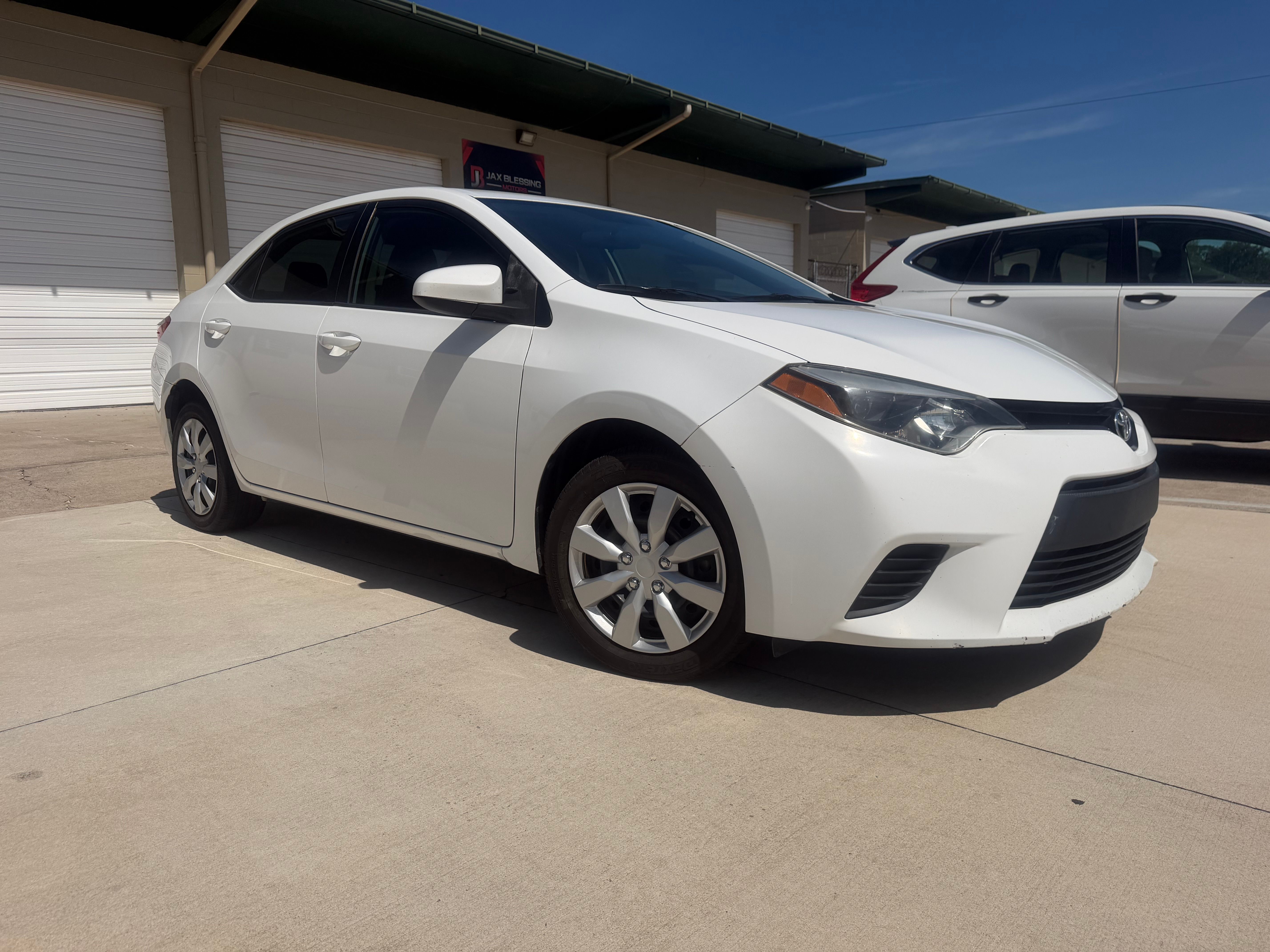 Used 2014 Toyota Corolla LE FWD image 16