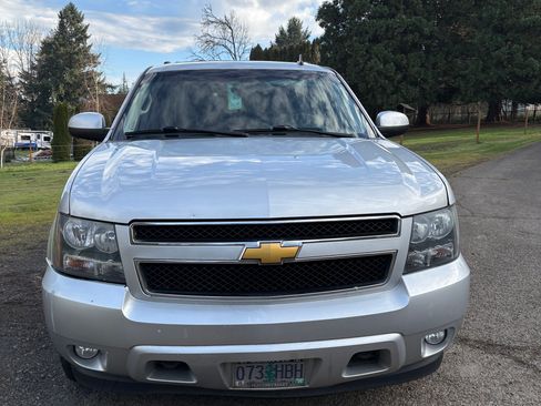 Used 2014 Chevrolet Tahoe LT image 13