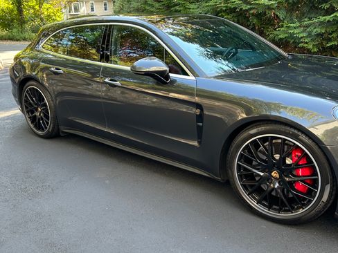 Used 2022 Porsche Panamera 4S w/ Premium Package image 1