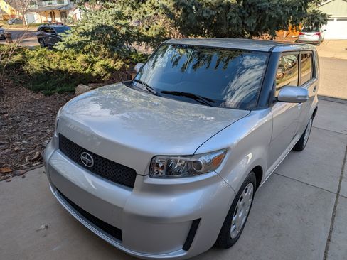 Used 2008 Scion xB image 1
