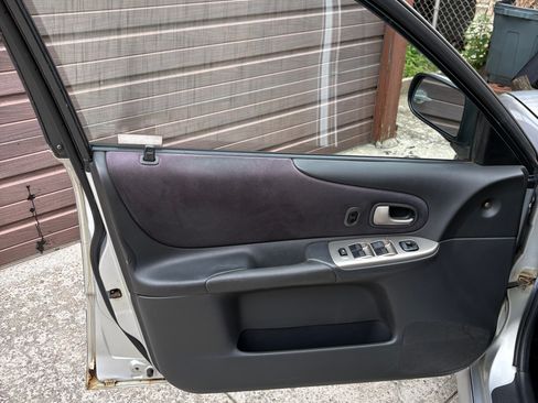 Used 2002 MAZDA Protege5 FWD image 12