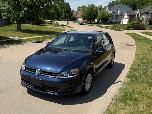 Used 2016 Volkswagen Golf S FWD image 5