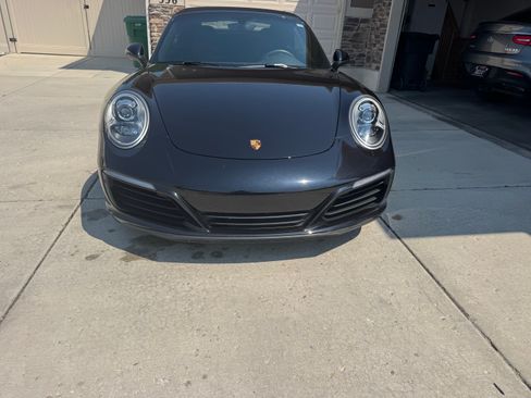 Used 2017 Porsche 911 Carrera S RWD image 2