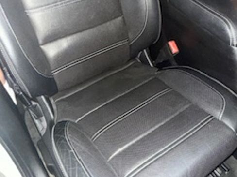 Used 2015 GMC Yukon Denali w/ Touring Package image 19