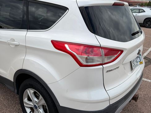 Used 2013 Ford Escape SE FWD image 9
