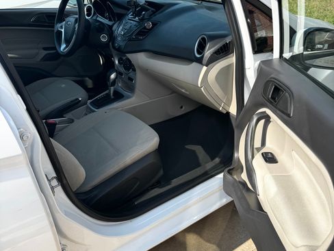 Used 2019 Ford Fiesta SE FWD image 10