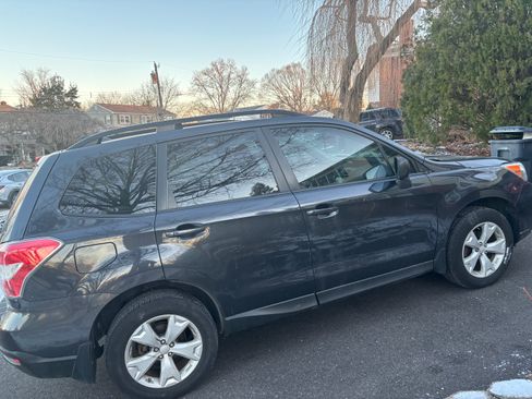 Used 2016 Subaru Forester 2.5i w/ Alloy Wheel Package image 5