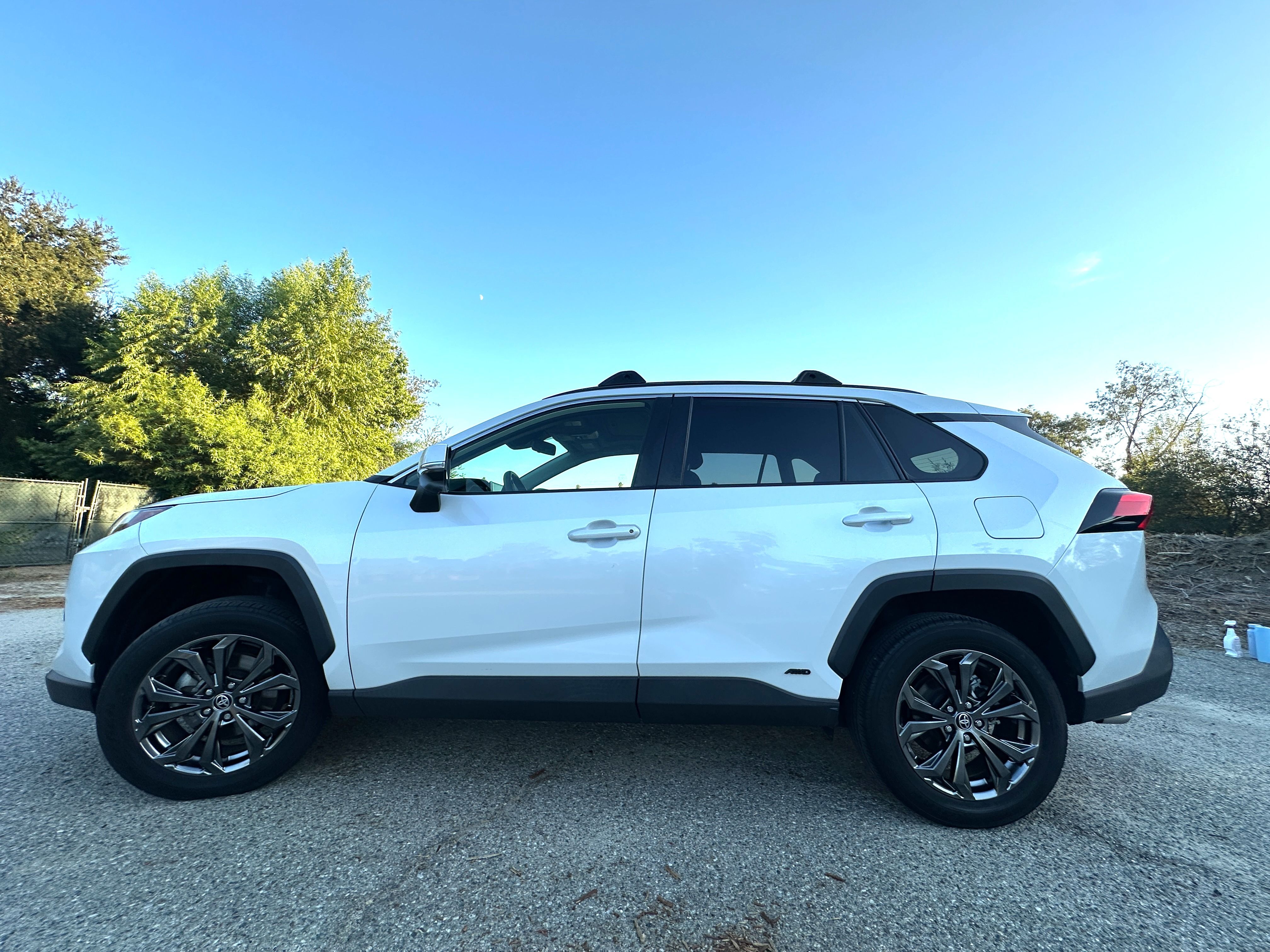 Used 2024 Toyota RAV4 XLE Premium w/ Weather Package AWD/4WD image 1