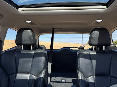 Used 2019 Subaru Ascent Limited w/ Popular Package #2A AWD/4WD image 13