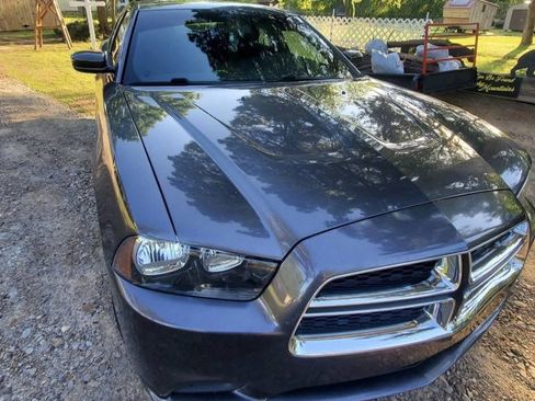 Used 2014 Dodge Charger SE w/ Sport Appearance Group RWD image 4