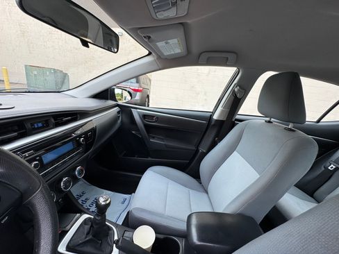 Used 2015 Toyota Corolla L FWD image 15