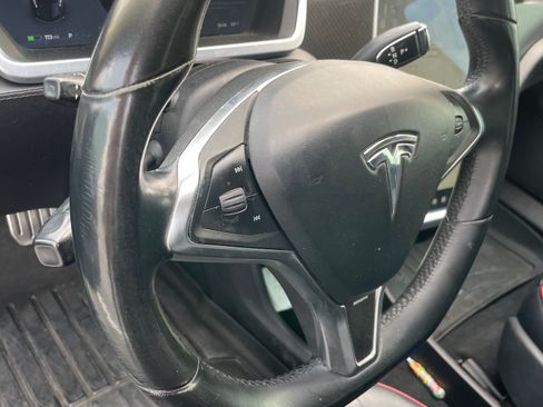 Used 2013 Tesla Model S Performance RWD image 10