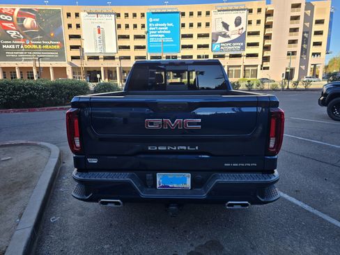 Used 2021 GMC Sierra 1500 Denali w/ Denali Ultimate Package image 5