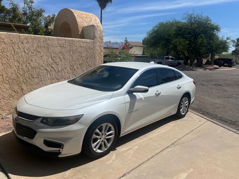 Used 2016 Chevrolet Malibu LT FWD image 1