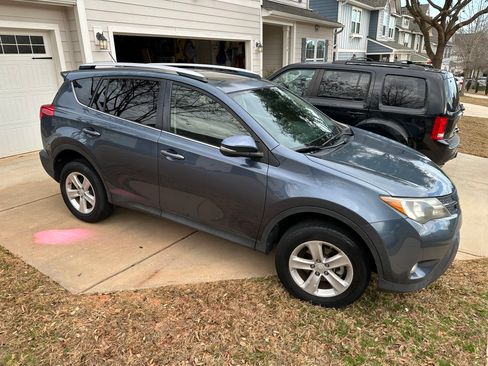 Used 2014 Toyota RAV4 XLE image 6