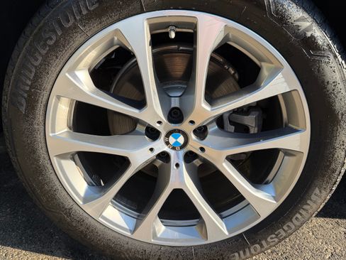 Used 2019 BMW X5 xDrive40i w/ Convenience Package AWD/4WD image 9