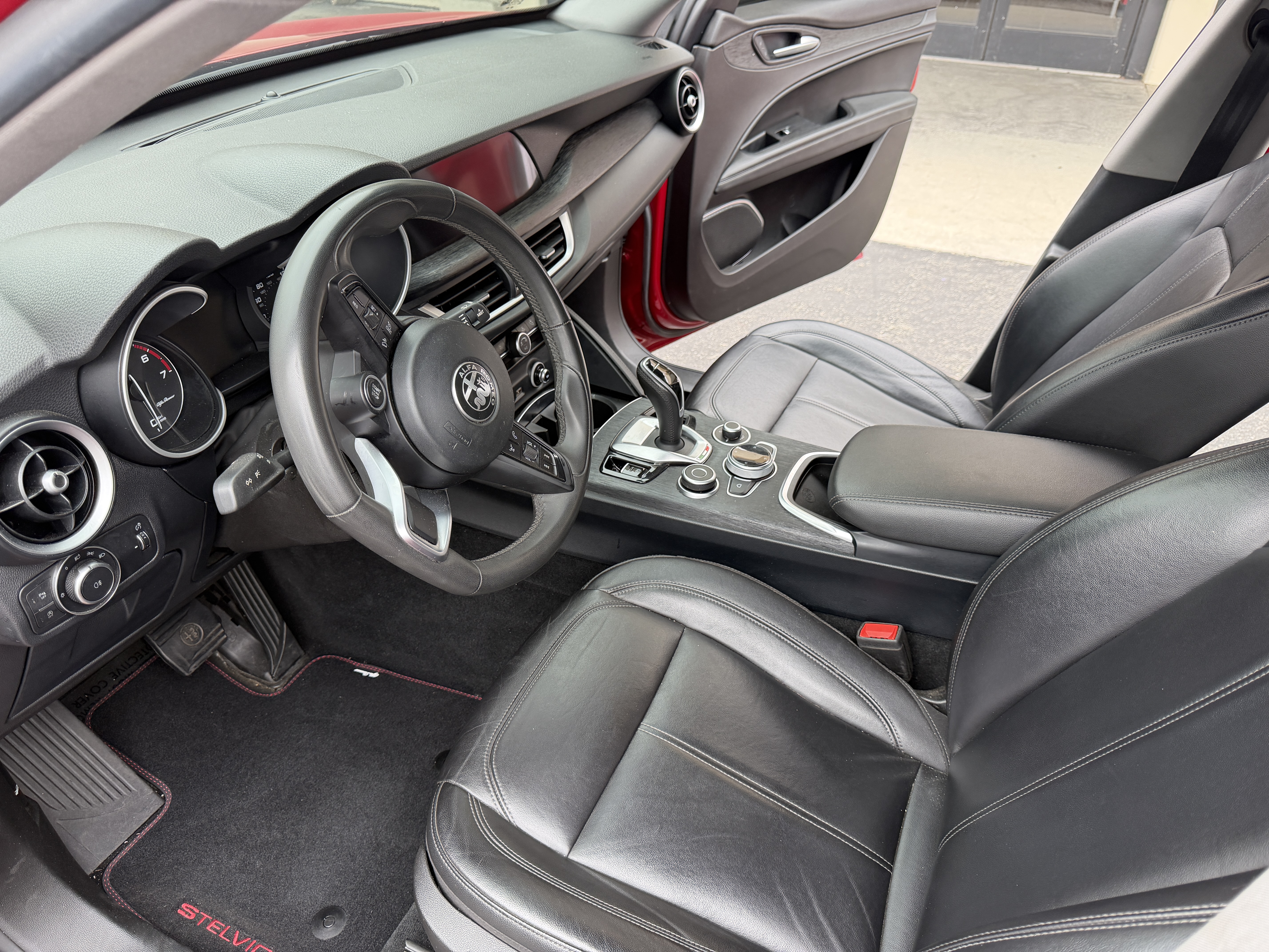 Used 2021 Alfa Romeo Stelvio Sprint RWD image 20