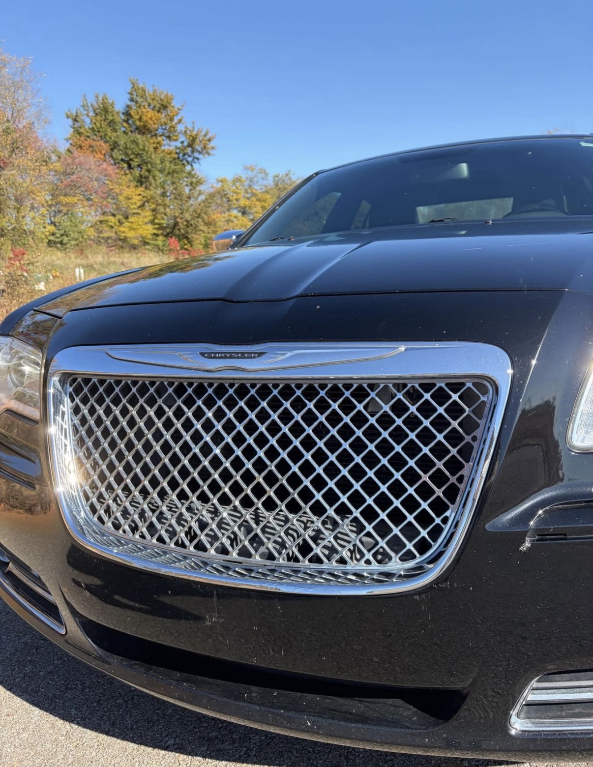 Used 2013 Chrysler 300 C RWD image 2